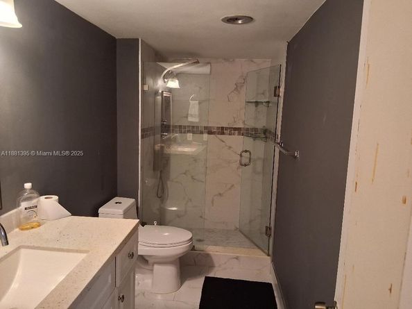 1400 St Charles Pl 201, Pembroke Pines FL 33026