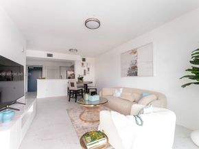 1850 Monroe St 306, Hollywood FL 33020