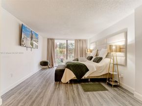 210 174th St 312, Sunny Isles Beach FL 33160