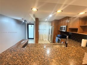 896 N Federal Hwy 326, Lantana FL 33462