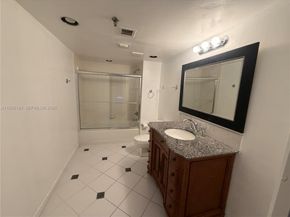 896 N Federal Hwy 326, Lantana FL 33462