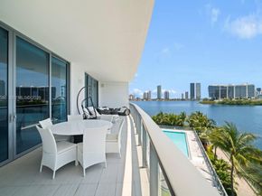 3300 NE 188th St 414, Aventura FL 33180