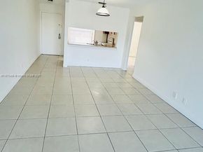 208 Lake Pointe Dr 205, Oakland Park FL 33309