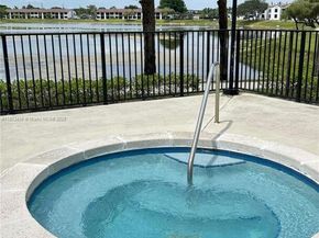 208 Lake Pointe Dr 205, Oakland Park FL 33309