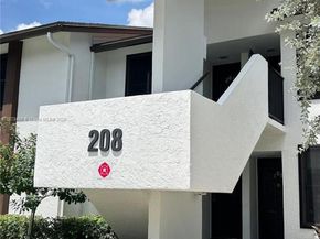 208 Lake Pointe Dr 205, Oakland Park FL 33309