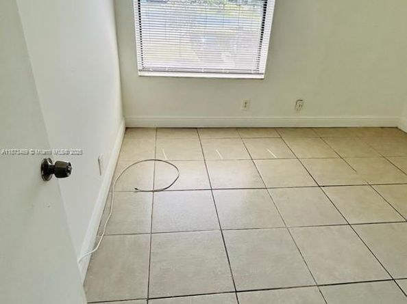 208 Lake Pointe Dr 205, Oakland Park FL 33309