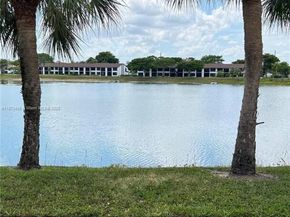208 Lake Pointe Dr 205, Oakland Park FL 33309