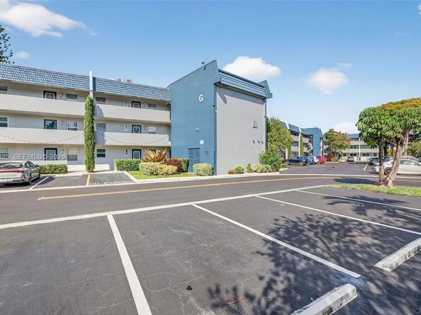 7817 Golf Cir Dr 301, Margate FL 33063