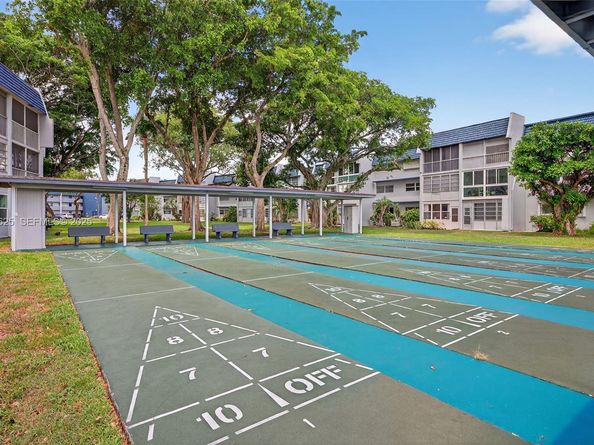 7817 Golf Cir Dr 301, Margate FL 33063