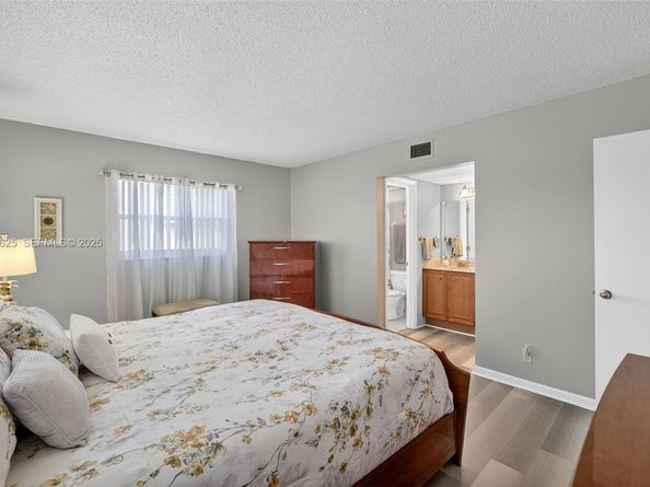 7817 Golf Cir Dr 301, Margate FL 33063