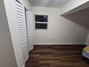 1717 NW 69th St, Miami FL 33147