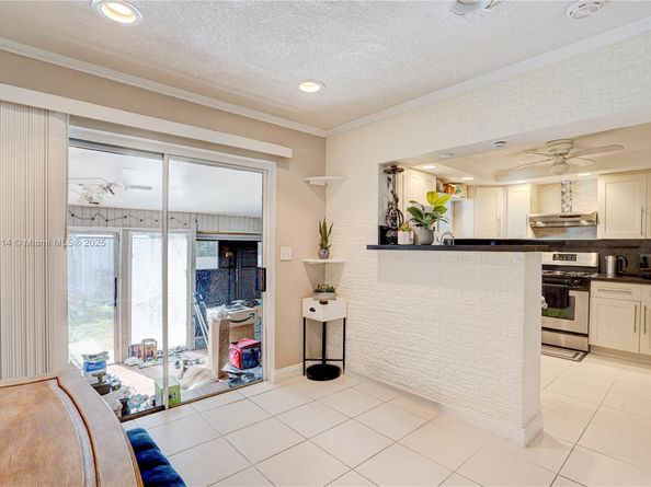 2326 Harding St, Hollywood FL 33020