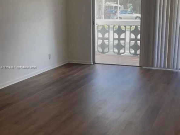 211 NE 8th Ave 108, Hallandale Beach FL 33009