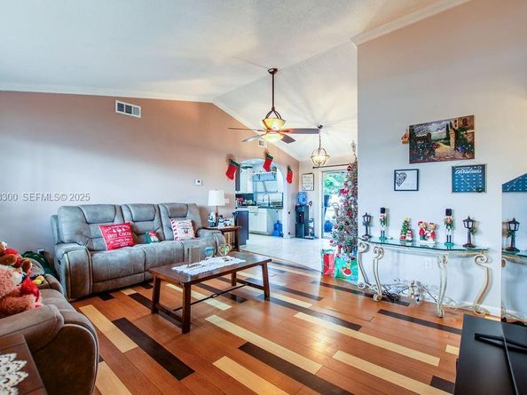 11751 NW 32nd Mnr, Sunrise FL 33323