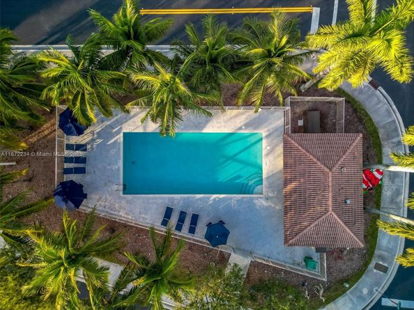 8174 NW 114th Pl, Doral FL 33178