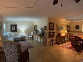 281 S Hollybrook Dr 50205, Pembroke Pines FL 33025