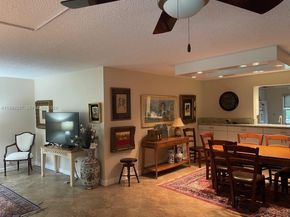 281 S Hollybrook Dr 50205, Pembroke Pines FL 33025
