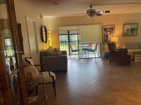 281 S Hollybrook Dr 50205, Pembroke Pines FL 33025