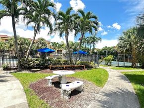 4091 Sierra Te 4091, Sunrise FL 33351
