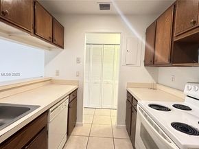 4091 Sierra Te 4091, Sunrise FL 33351