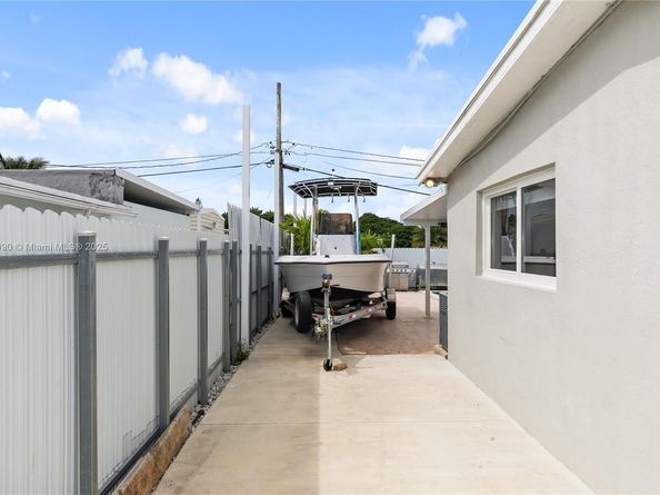 19602 NW 37th Ct, Miami Gardens FL 33055