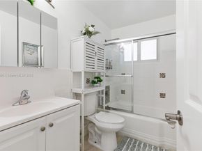 19602 NW 37th Ct, Miami Gardens FL 33055