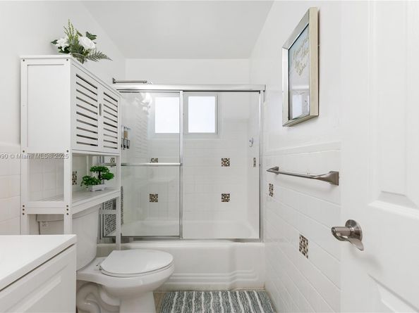 19602 NW 37th Ct, Miami Gardens FL 33055