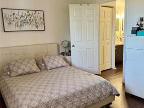 2517 Centergate Dr 203, Miramar FL 33025