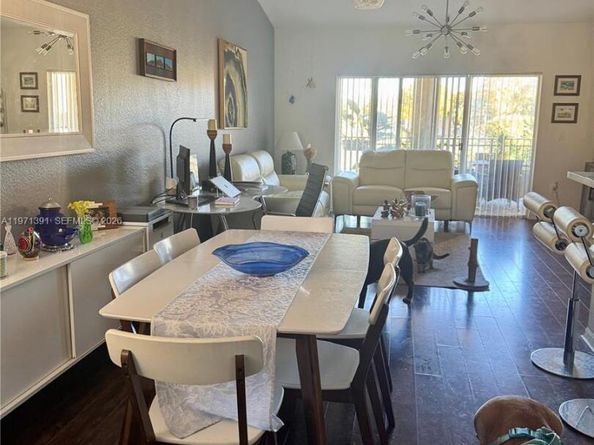 2517 Centergate Dr 203, Miramar FL 33025