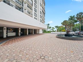 2333 Brickell Ave 1909, Miami FL 33129