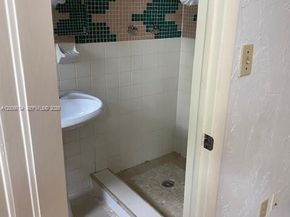 1211 Pennsylvania Ave B1, Miami Beach FL 33139