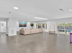 840 S Southlake Dr, Hollywood FL 33019