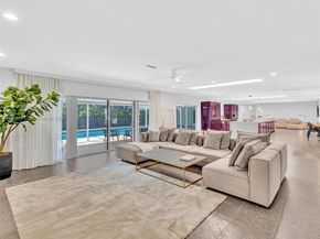 840 S Southlake Dr, Hollywood FL 33019