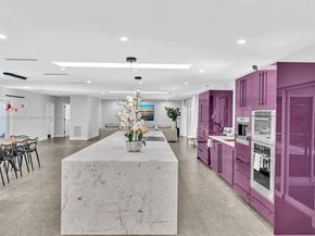 840 S Southlake Dr, Hollywood FL 33019