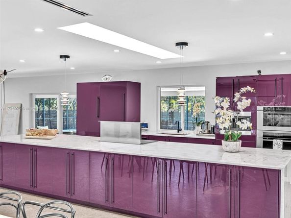 840 S Southlake Dr, Hollywood FL 33019
