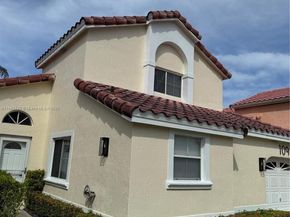 1090 SE 6th Ave, Dania Beach FL 33004