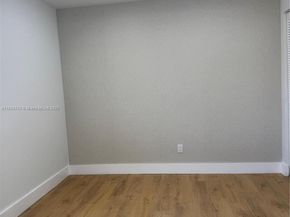 1090 SE 6th Ave, Dania Beach FL 33004