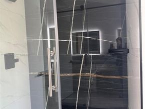 1090 SE 6th Ave, Dania Beach FL 33004