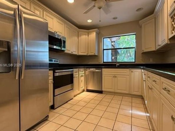 12942 Ixora Rd, North Miami FL 33181