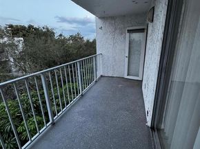 650 NE 64th St G503, Miami FL 33138
