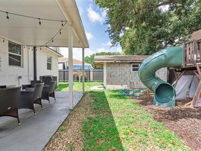 3249 NW 51st St, Miami FL 33142
