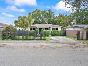 3249 NW 51st St, Miami FL 33142