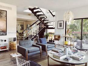 Undisclosed Address #A12026404, Miami FL 33129