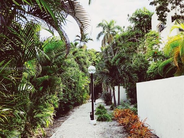 Undisclosed Address #A12026404, Miami FL 33129