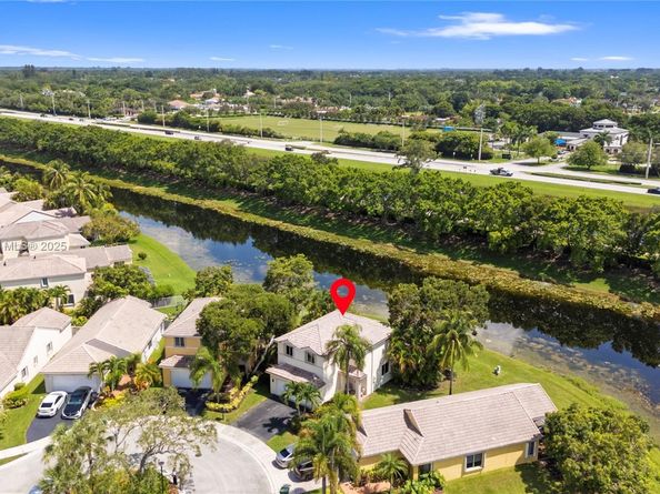 4275 Ironwood Ct, Weston FL 33331