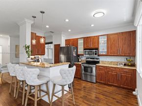 4275 Ironwood Ct, Weston FL 33331