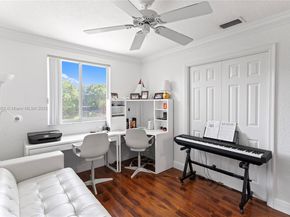 4275 Ironwood Ct, Weston FL 33331