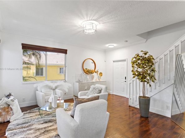 4275 Ironwood Ct, Weston FL 33331