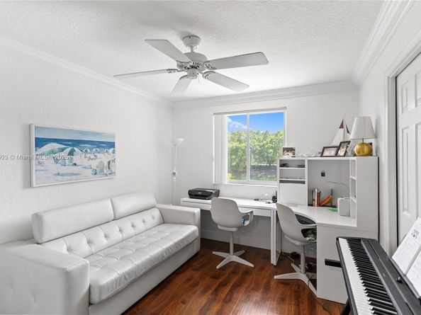 4275 Ironwood Ct, Weston FL 33331
