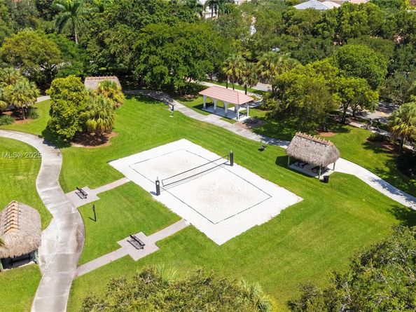4275 Ironwood Ct, Weston FL 33331